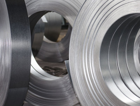 Лента х/к упаковочная 0.5х28 мягкая